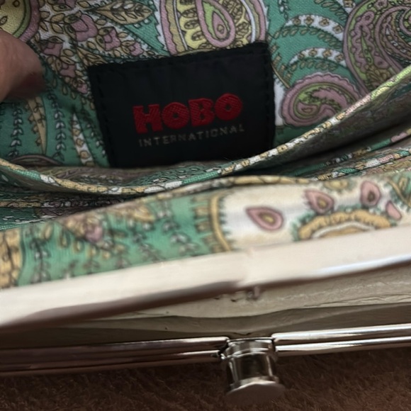 HOBO International Lauren Ivory Leather Double Kisslock Wallet Clutch - Picture 6 of 13